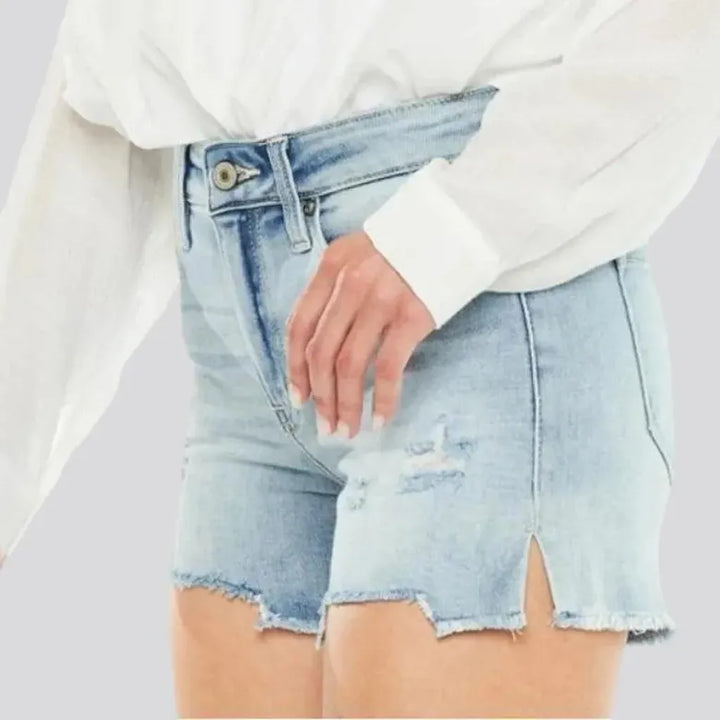 Straight tall-waisted jean shorts for ladies