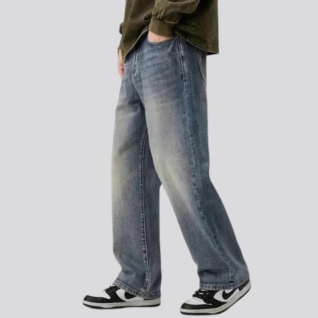 90s style whiskered baggy jeans for men