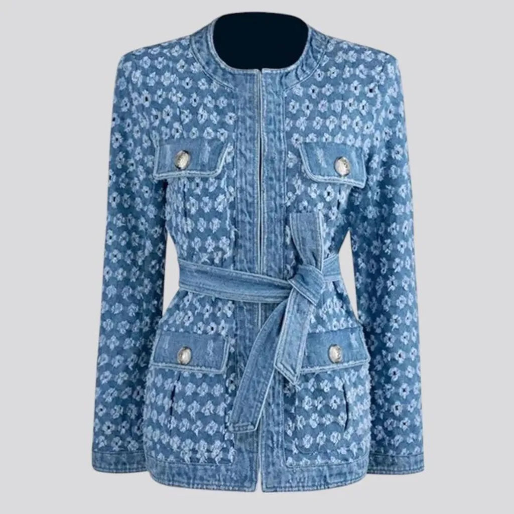 Slim-cut light women's denim jacket