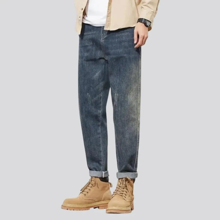 Retro style loose fit men's jeans