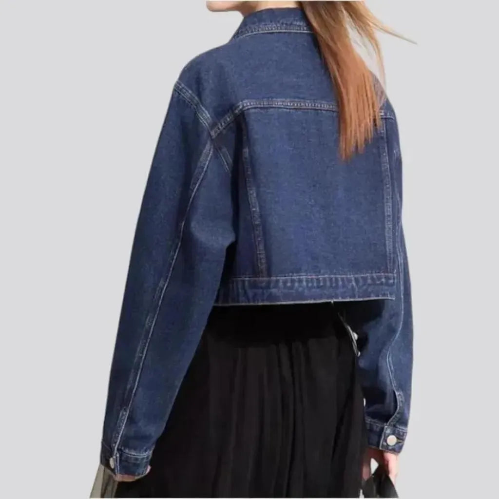 Chic denim jacket for women