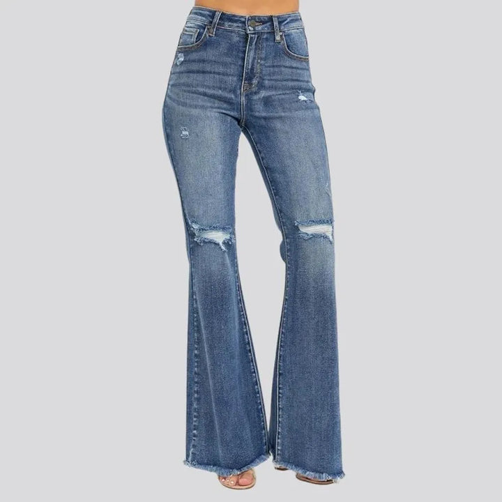 Medium-wash street jeans
 for women