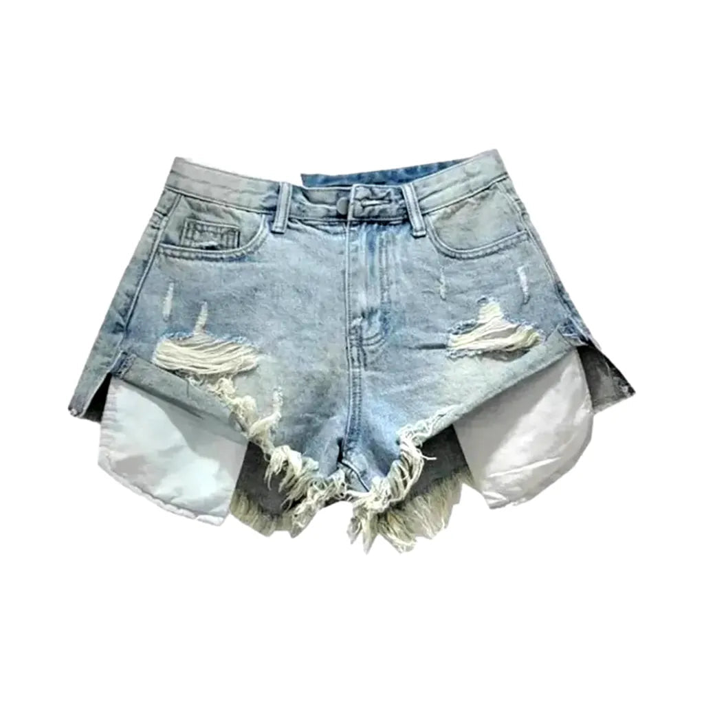 Grunge mid-waist denim shorts for women