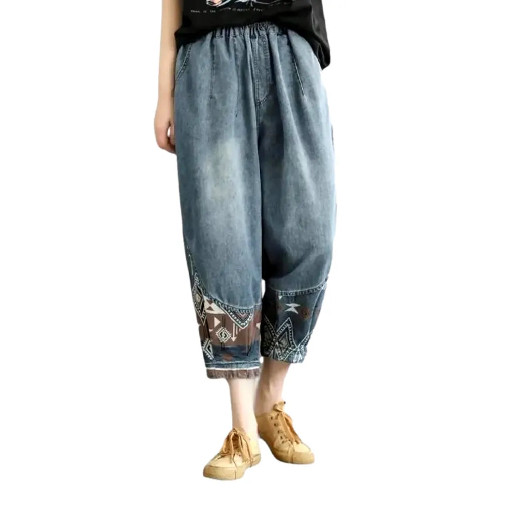 Light-wash sanded denim pants for ladies