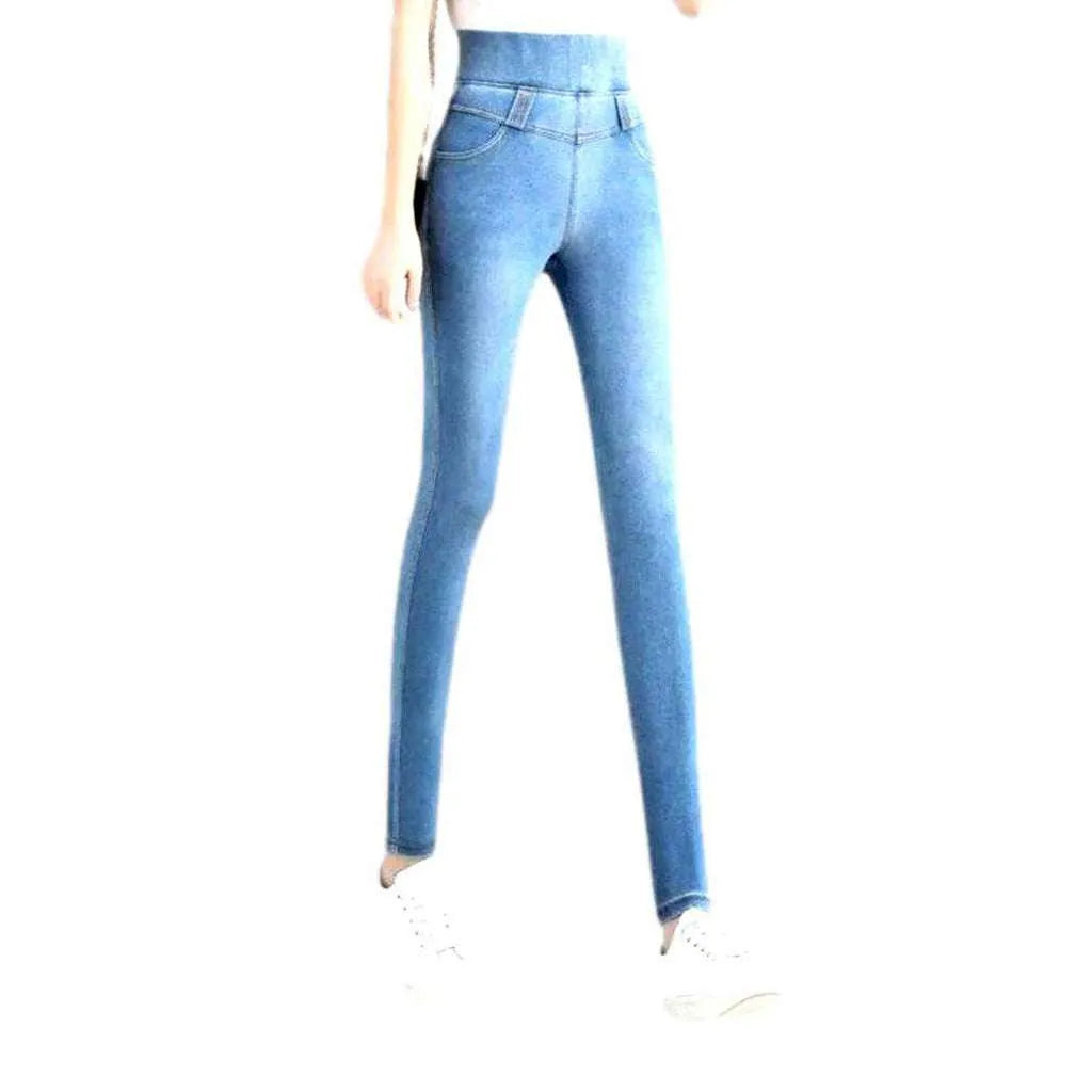 Stonewashed women's casual jeans